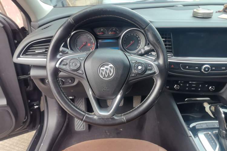 Used Buick Regal 2019 20T Luxury Model China VI Standard