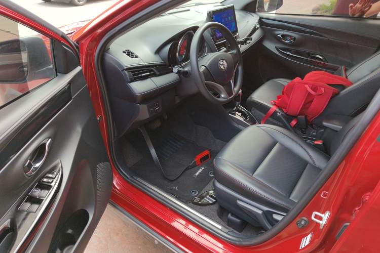 Used Toyota YARiS L 2021 X-Trail 1.5L CVT Luxury Edition
