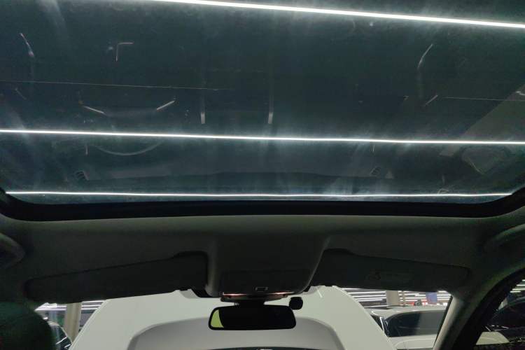 Used Land Rover Discovery Sport 2019 240 PS SE Version China VI Standard