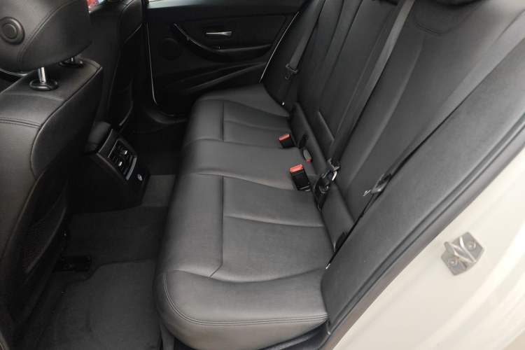 Used BMW 3 Series 2016 316i Fashion Model
