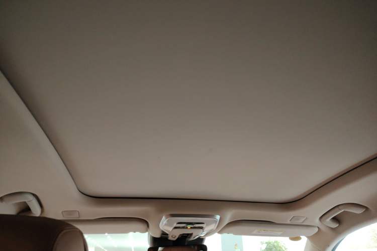 Used Hongqi H9 2023 2.0T Smart Connect Flagship Edition
