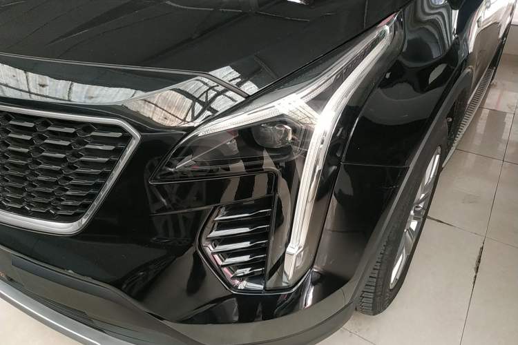 Used Cadillac XT4 2018 28T Two-Wheel Drive Leading Version
