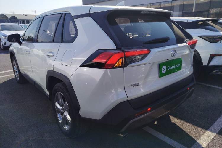 Used Toyota RAV4 2020 2.0L CVT Two-Wheel Drive Fashion Edition
