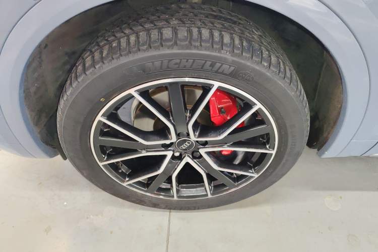 Used Audi Q5L 2022 40T RS Package Performance Model
