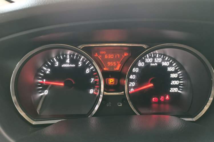 Used Nissan Livina 2015 Jinrui 1.6XV CVT Cool Cafe Edition
