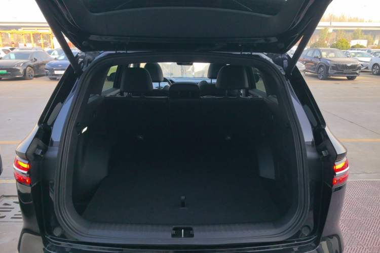 Used Geely Auto Monjaro L 2024 2.0TD High-Power Automatic Two-Wheel Drive Skyline Edition
