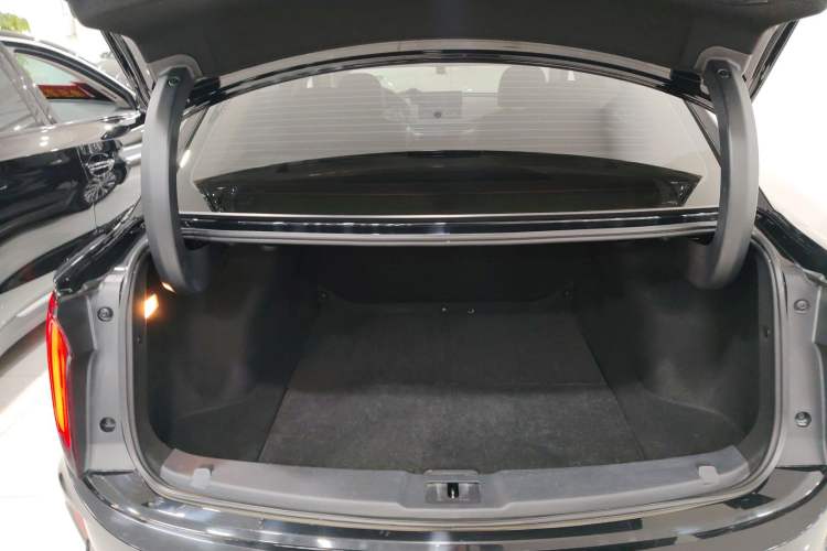 Used Hongqi E-QM5 2023 620km PLUS
