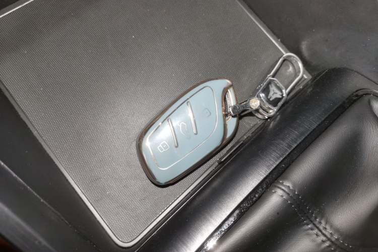 Used Roewe i5 2023 1.5L Manual Comfort Edition
