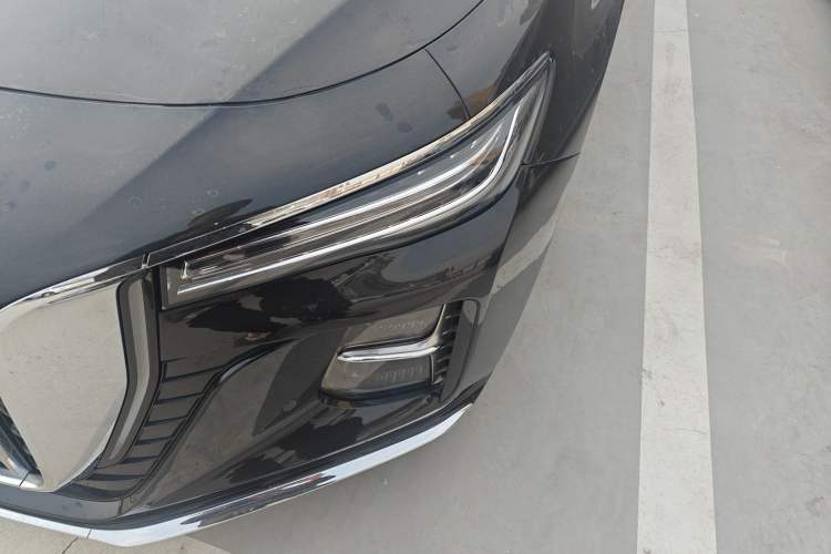 Used Hongqi H5 2023 1.5T DCT Smart Connect Flagship Edition
