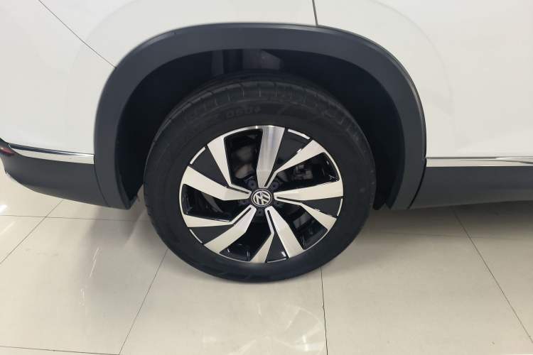 Used Volkswagen Tayron 2021 330TSI Two-Wheel Drive Luxury Smart Connectivity Version
