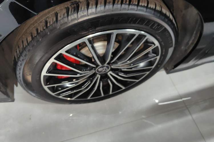 Used BYD Han 2025 EV Intelligent Driving Edition 701KM LiDAR Deluxe Model
