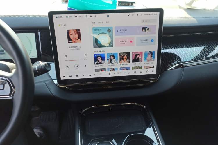 Used Zeekr 009 2022 WE Edition
