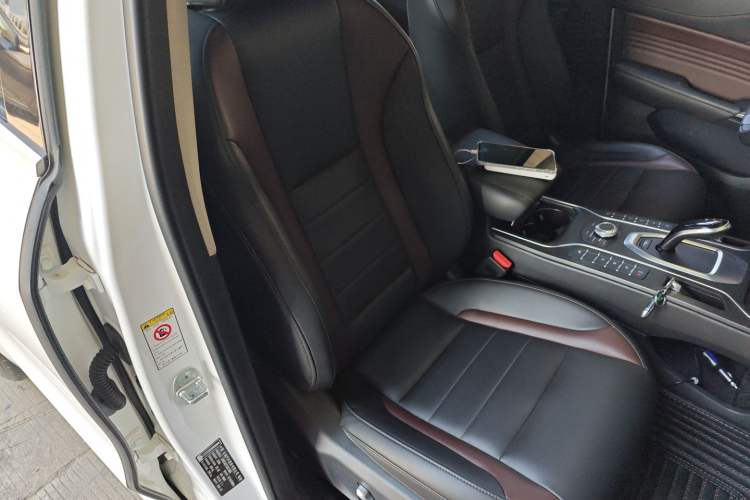 Used Wey VV5 2020 1.5T Two-Wheel Drive Smart Pioneer