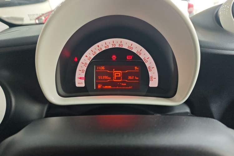 Used  forfour 2018 1.0L 52 kW Dynamic Edition
