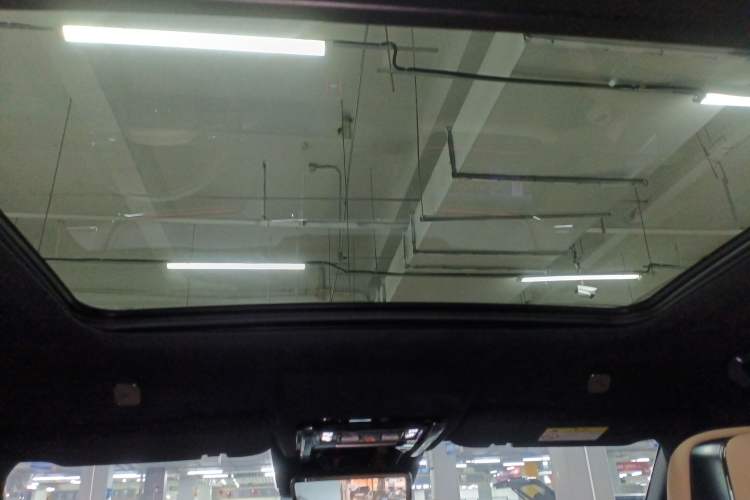 Used  Leopard 8 2025 Smart & Brave Flagship Edition 6 Seats
