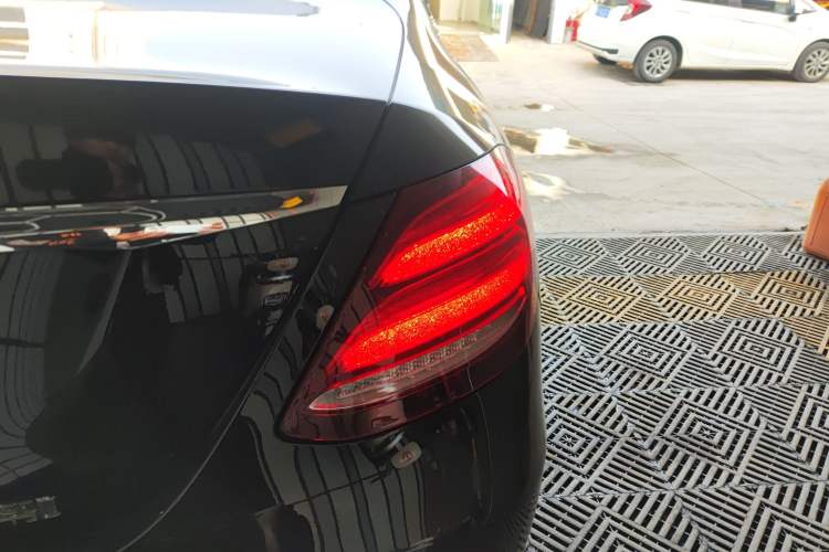 Used Mercedes-Benz E-Class 2018 Facelifted E 300 L Stylish Version
