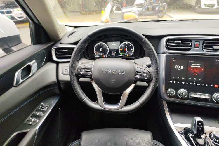 Used Lynk & Co 01 EM-P 2018 1.5T PHEV Jing Guo V
