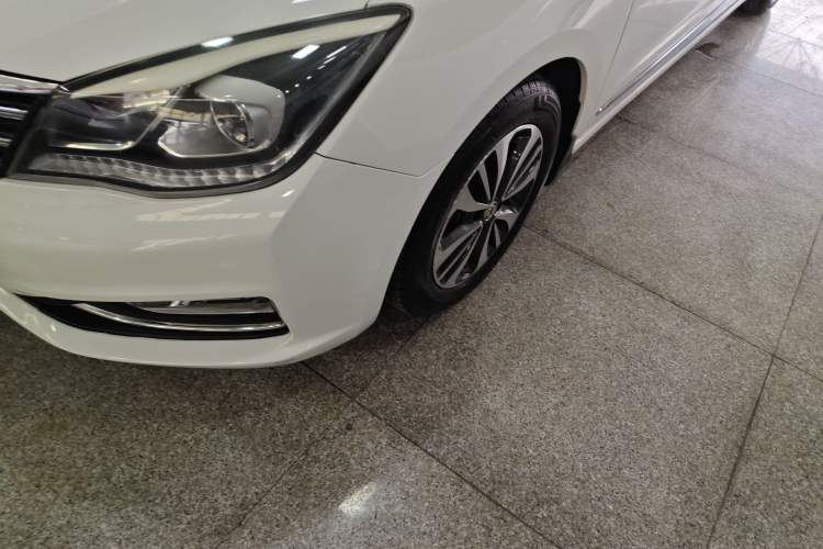 Used Dongfeng Aeolus A60 2016 1.6L Automatic Luxury Model

