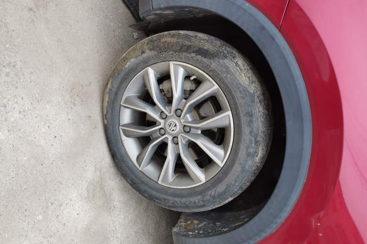 Used MG HS 2019 20T Automatic Two-Wheel Drive Luxury Edition China VI Standard
