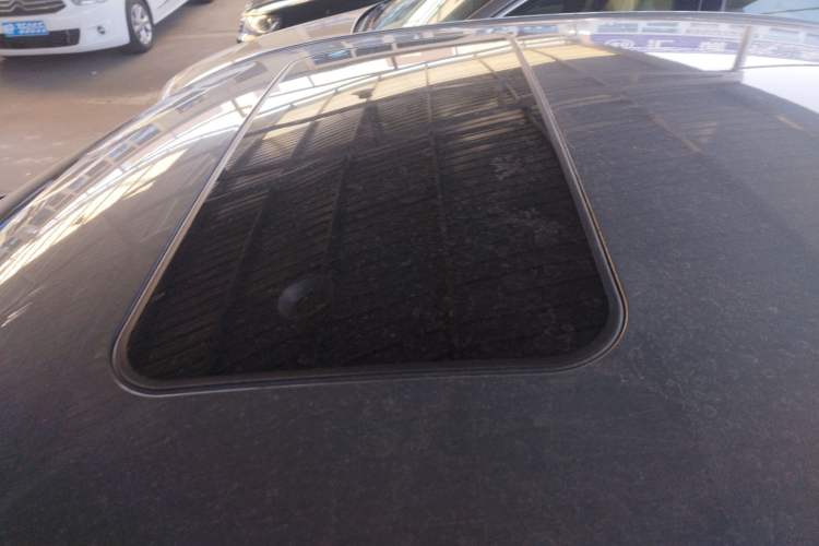 Used Roewe i5 2021 1.5L CVT Diamond Edition
