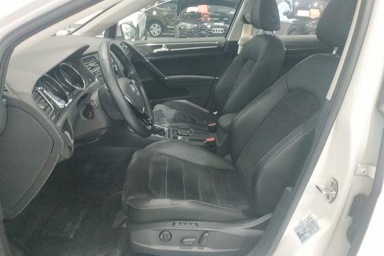 Used Volkswagen Golf 2019 280TSI DSG Luxury Version China VI Standard