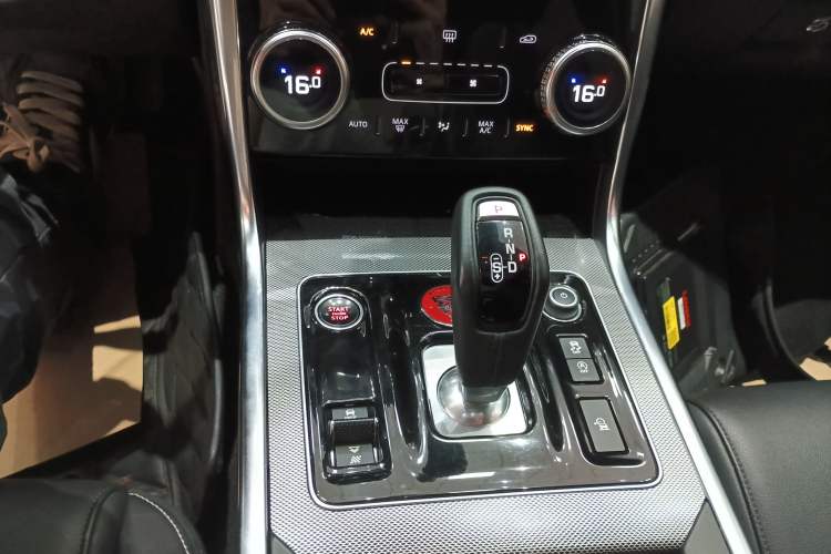 Used Jaguar XEL 2020 2.0T 200PS R-DYNAMIC Youth Sports Edition
