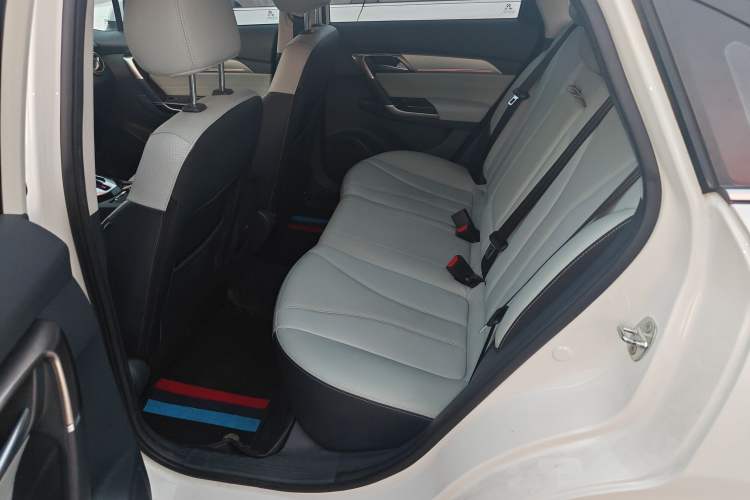 Used BAIC Beijing EU5 2018 R550 Smart Edition
