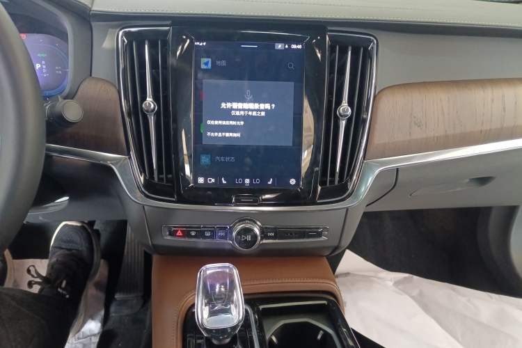 Used Volvo S90 New Energy 2024 Plug-in Hybrid Four-Wheel Drive Long-Range Luxury Smart Edition
