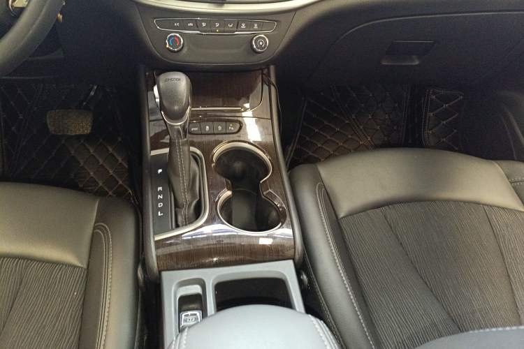 Used Buick Verano 2018 Sedan 20T Dual-Clutch Leading Model