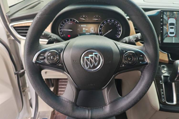 Used Buick GL8 2017 ES 28T Comfort Model China V Standard
