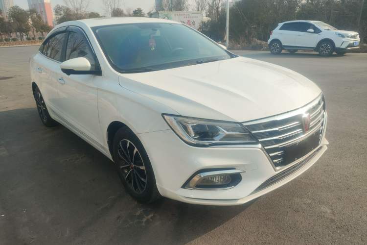 Used Roewe i5 2020 1.5L Automatic 4G Connect Luxury Flagship Edition
