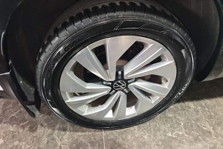 Used Volkswagen Tayron X 2020 330TSI Two-Wheel Drive Luxury Smart Connectivity Version
