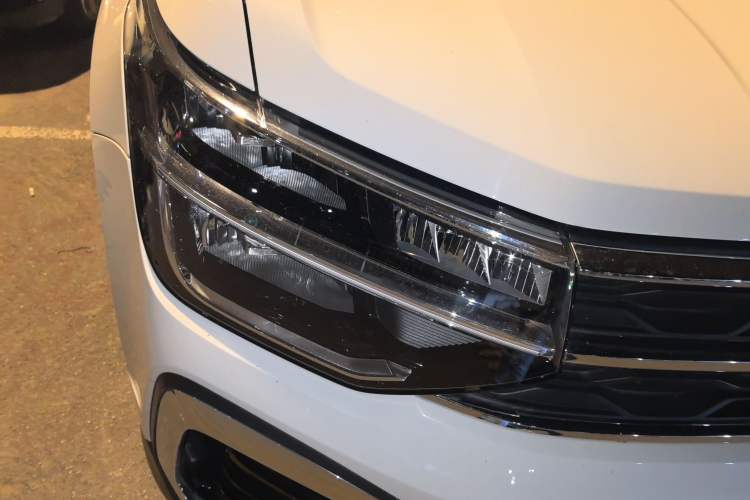 Used Volkswagen Tharu 2023 300TSI Two-Wheel-Drive Moonlight Edition