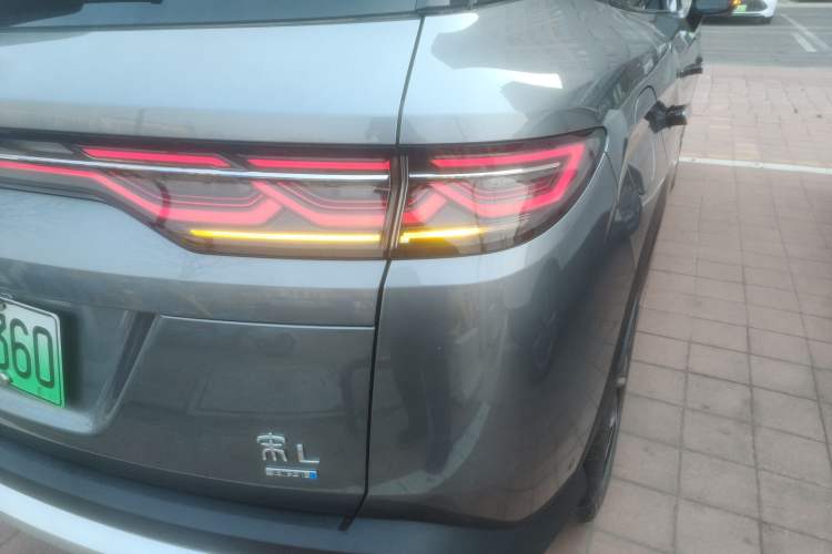 Used BYD Song L DM-i 2025 Intelligent Driving Version 160 km Beyond-Range Type
