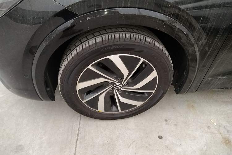 Used Volkswagen Viloran 2024 330TSI Luxury Edition