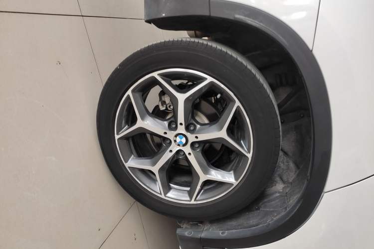 Used BMW X1 2018 sDrive18Li Luxury Model
