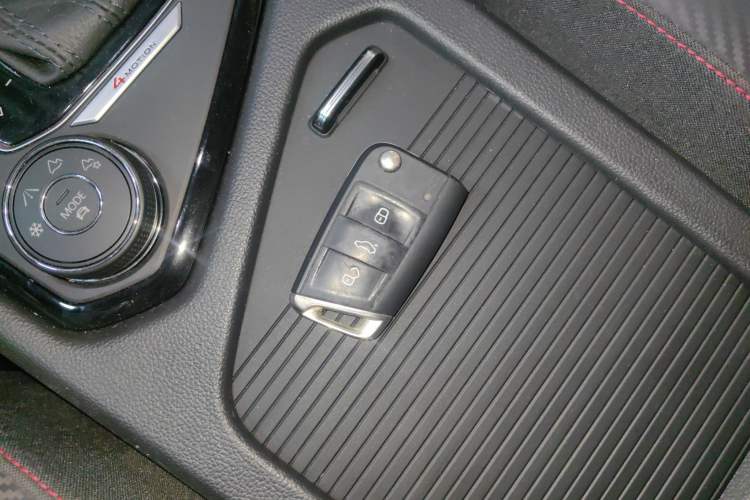 Used Volkswagen Tiguan L 2023 380TSI Automatic All-Wheel Drive R-Line Flagship 7-Seater