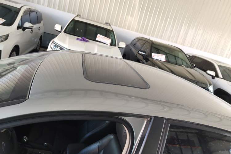 Used Citroen C4L 2014 1.8L Intelligent Drive Manual Version – Dynamic Edition
