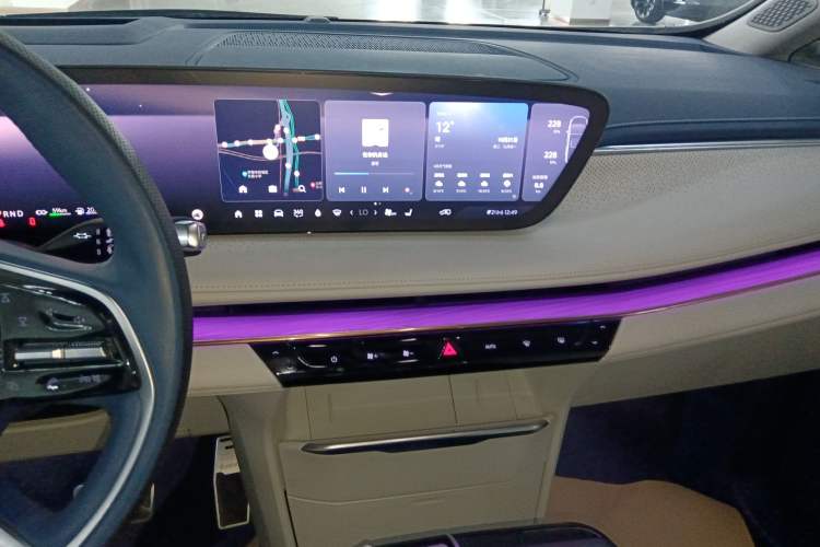 Used Buick GL8 New Energy 2024 Lu Zun Luxury Edition 7-Seater
