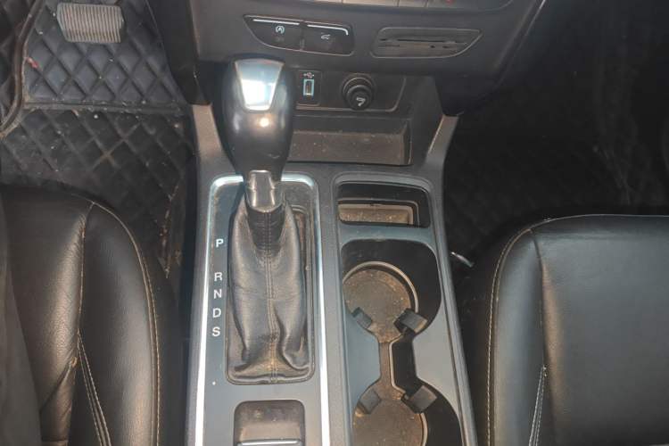 Used Ford Kuga 2017 EcoBoost 180 Two-Wheel-Drive Luxury Wing Edition
