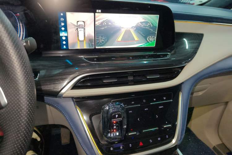 Used Buick GL8 2022 ES Landtrek 653T Comfort Edition
