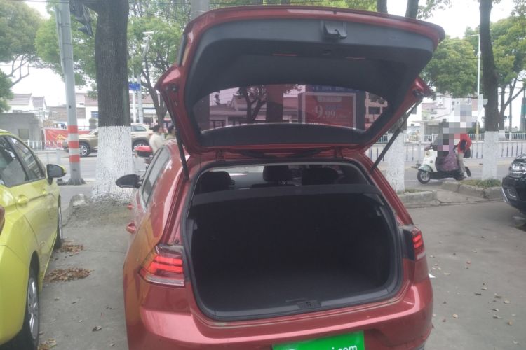 Used Volkswagen Golf 2018 230TSI Automatic Comfort Model
