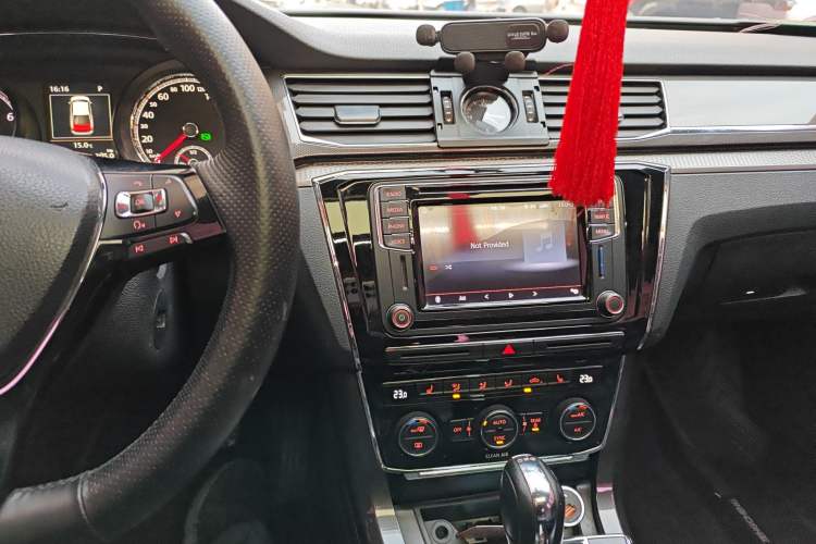 Used Volkswagen Passat 2016 330TSI DSG Prestige Edition
