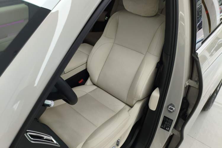 Used Li Auto L6 2024 Pro Model
