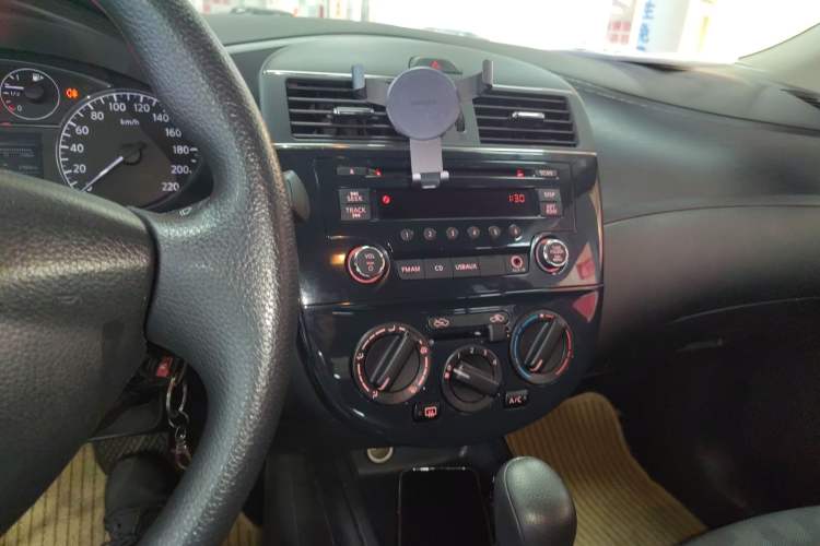 Used Nissan Tiida 2014 1.6L CVT Comfort Model