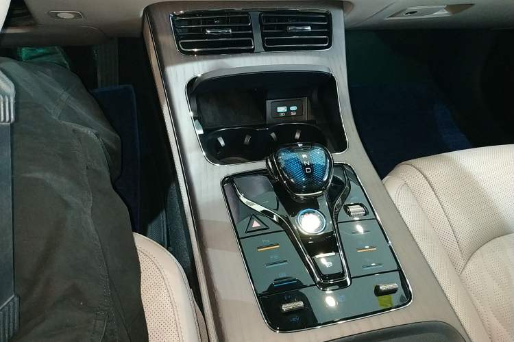 Used BYD Han 2025 DM-i 125KM LiDAR-Powered Intelligent Driving Model
