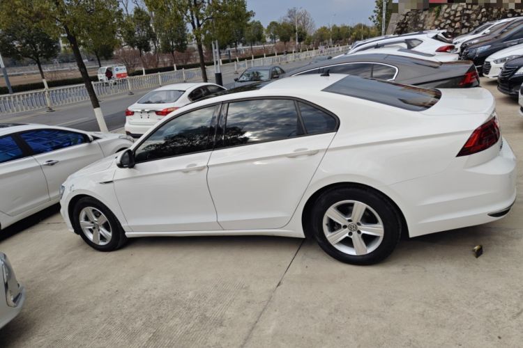 Used Volkswagen Lamando 2019 230TSI DSG Vision Edition China VI Standard
