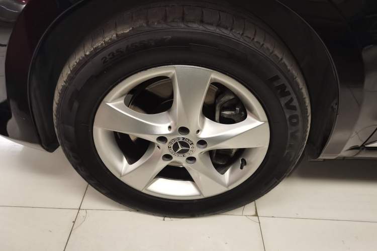 Used Mercedes-Benz Vito 2018 2.0T Elite Version 7 Seats China VI Emission Standard
