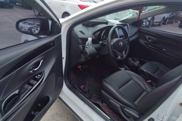 Used Toyota YARiS L 2020 X-Trail X 1.5L CVT Luxury Edition
