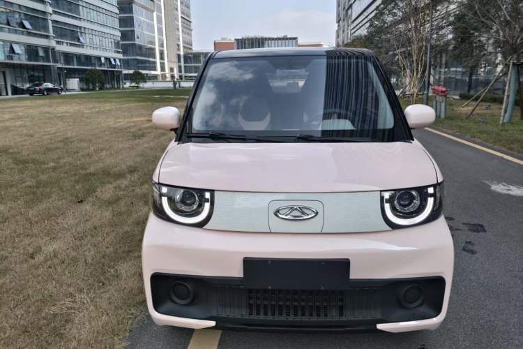 Used Chery QQ Ice Cream 2022 170km Sundae Phosphate Lithium-Ion
